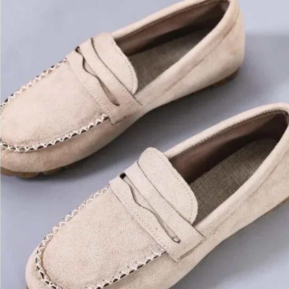 Elegant Brown Suede Loafers for Womens